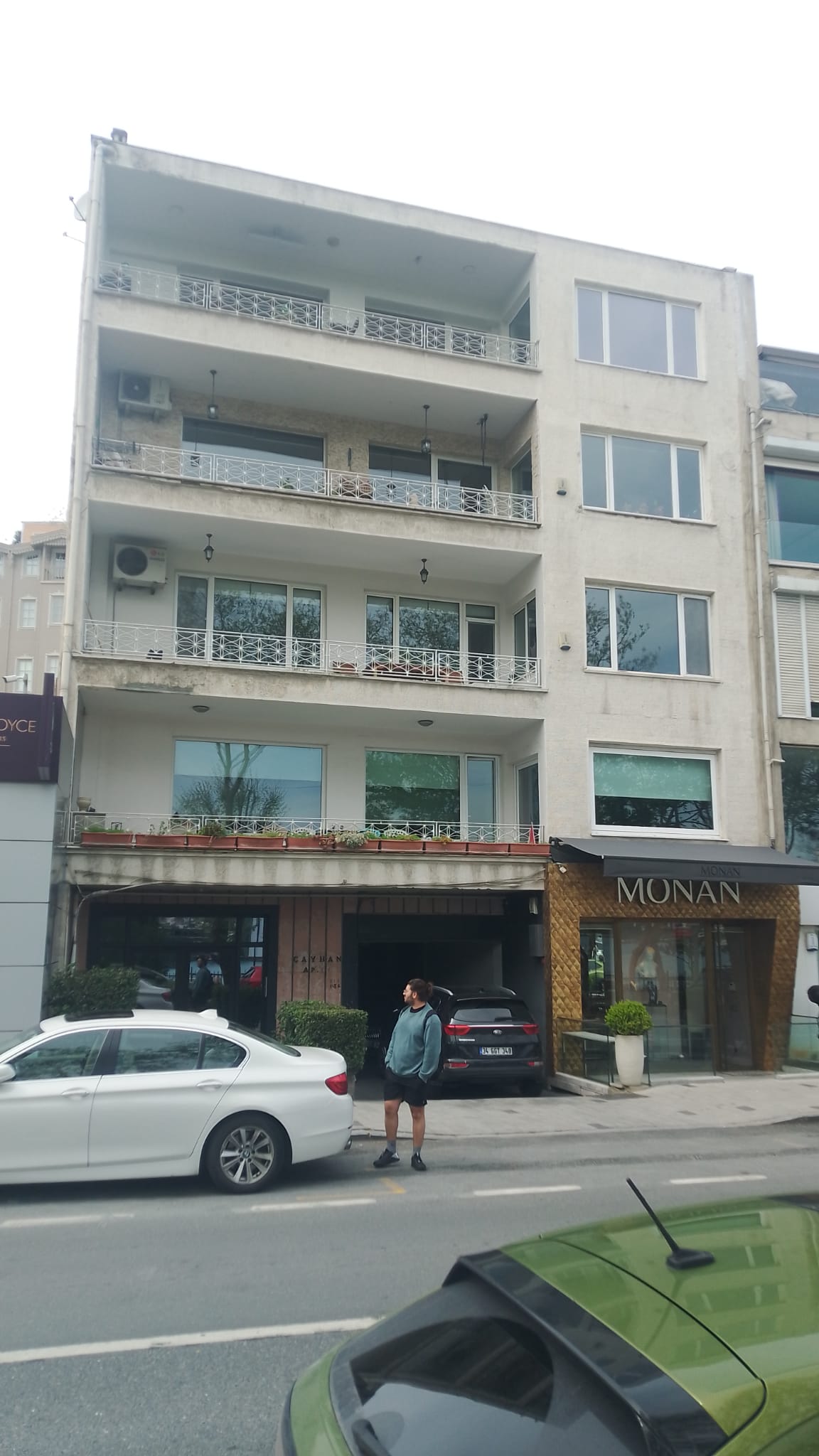 ÇAYHAN APT. KURUÇEŞME